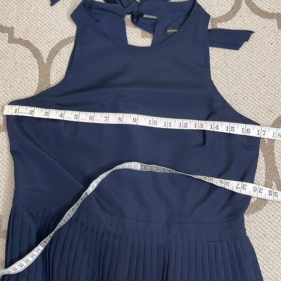 Banana Republic Navy high neck tie back pleated cutout skirt midi  dress - Picture 4 of 16